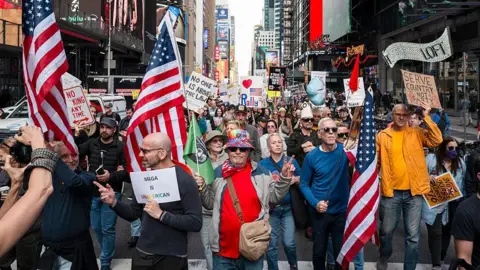 Navigating the Post-'No Kings' Landscape: Democrats Face Calls for Action