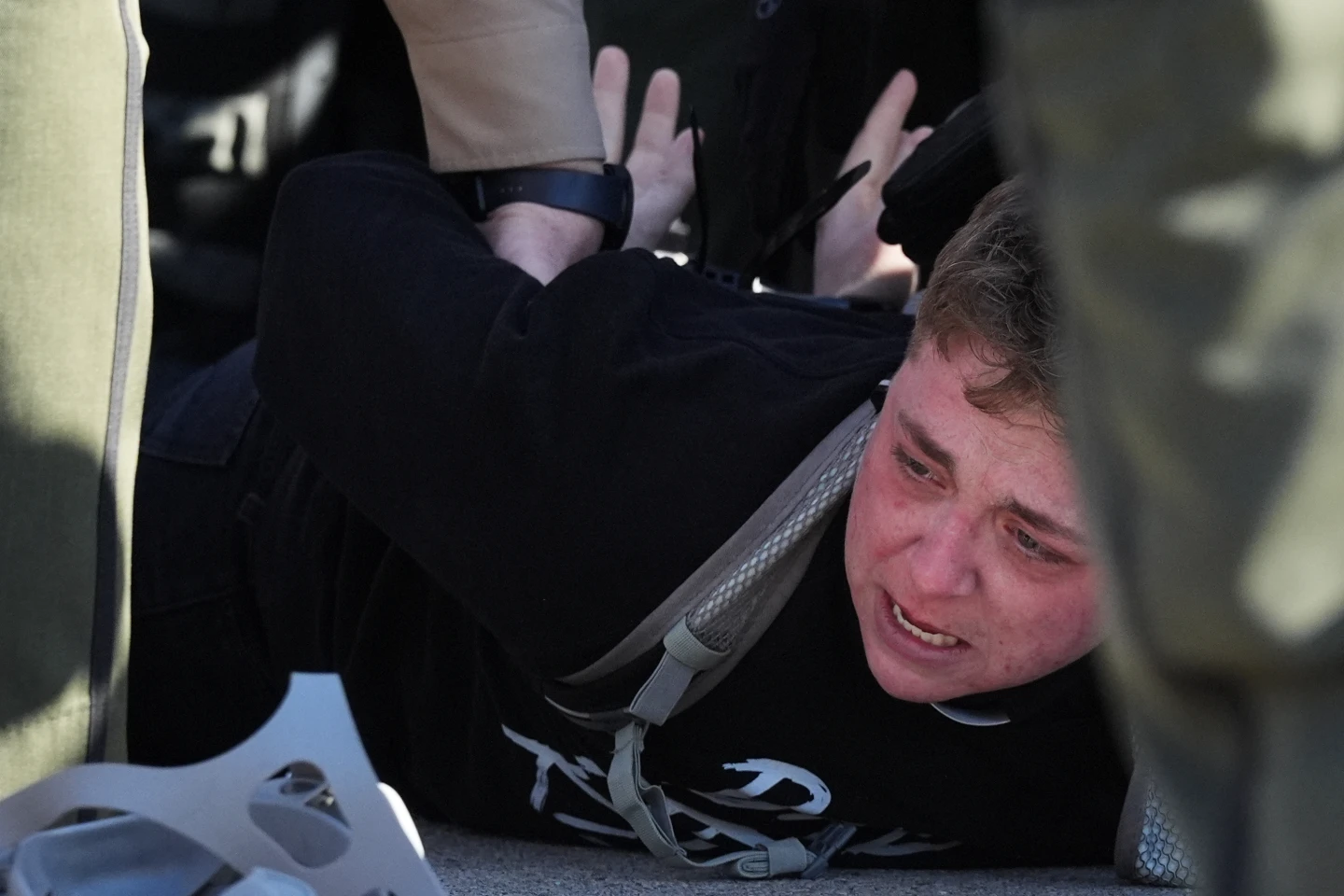 Protesters Arrested Outside Chicago Immigration Facility Amid Call for Reform
