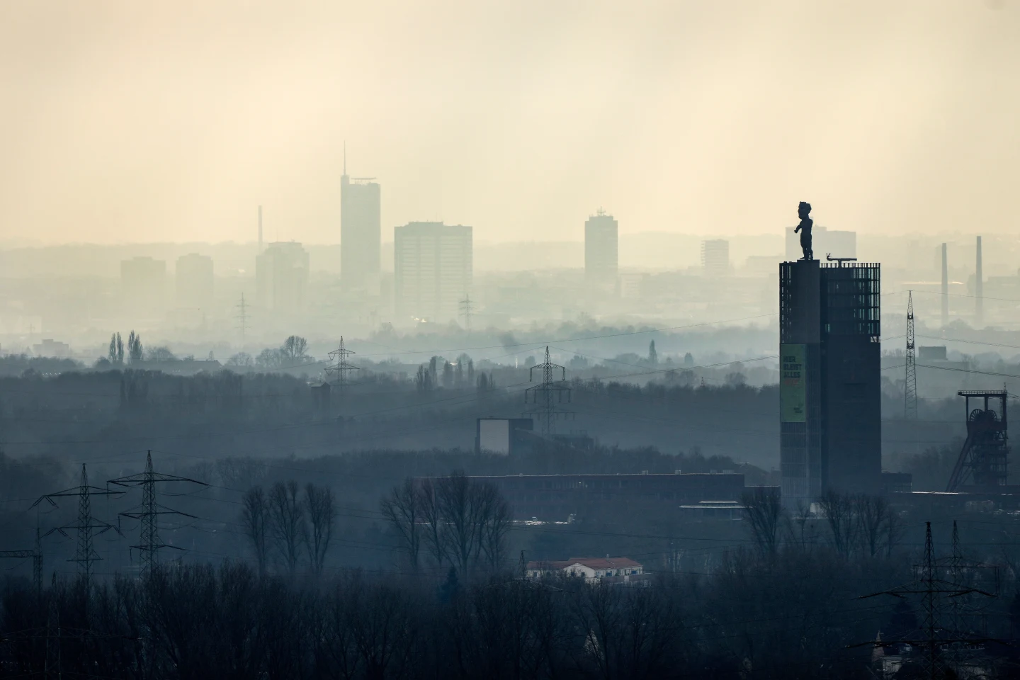 Al Gore's New Initiative to Track Soot Pollution with AI and Satellites