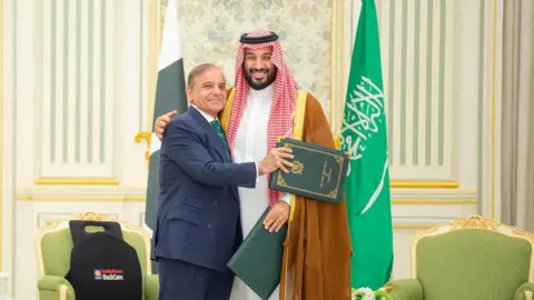 Concerns Mount in India Over Pakistan-Saudi Arabia Defence Pact