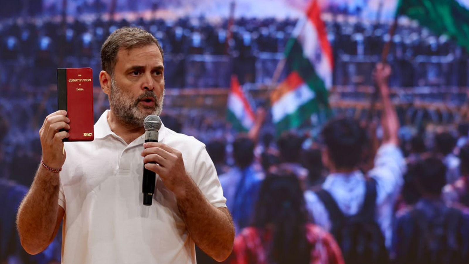 Opposition leaders march to Supreme Court in Delhi, India