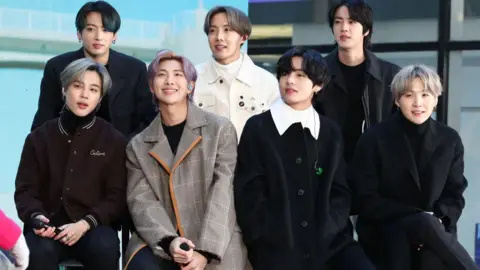 Mexico's President Urges South Korea for Additional BTS Concerts