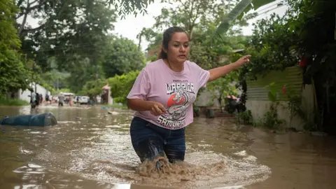 Catastrophic Floods in Mexico Leave 27 Dead, Thousands Affected