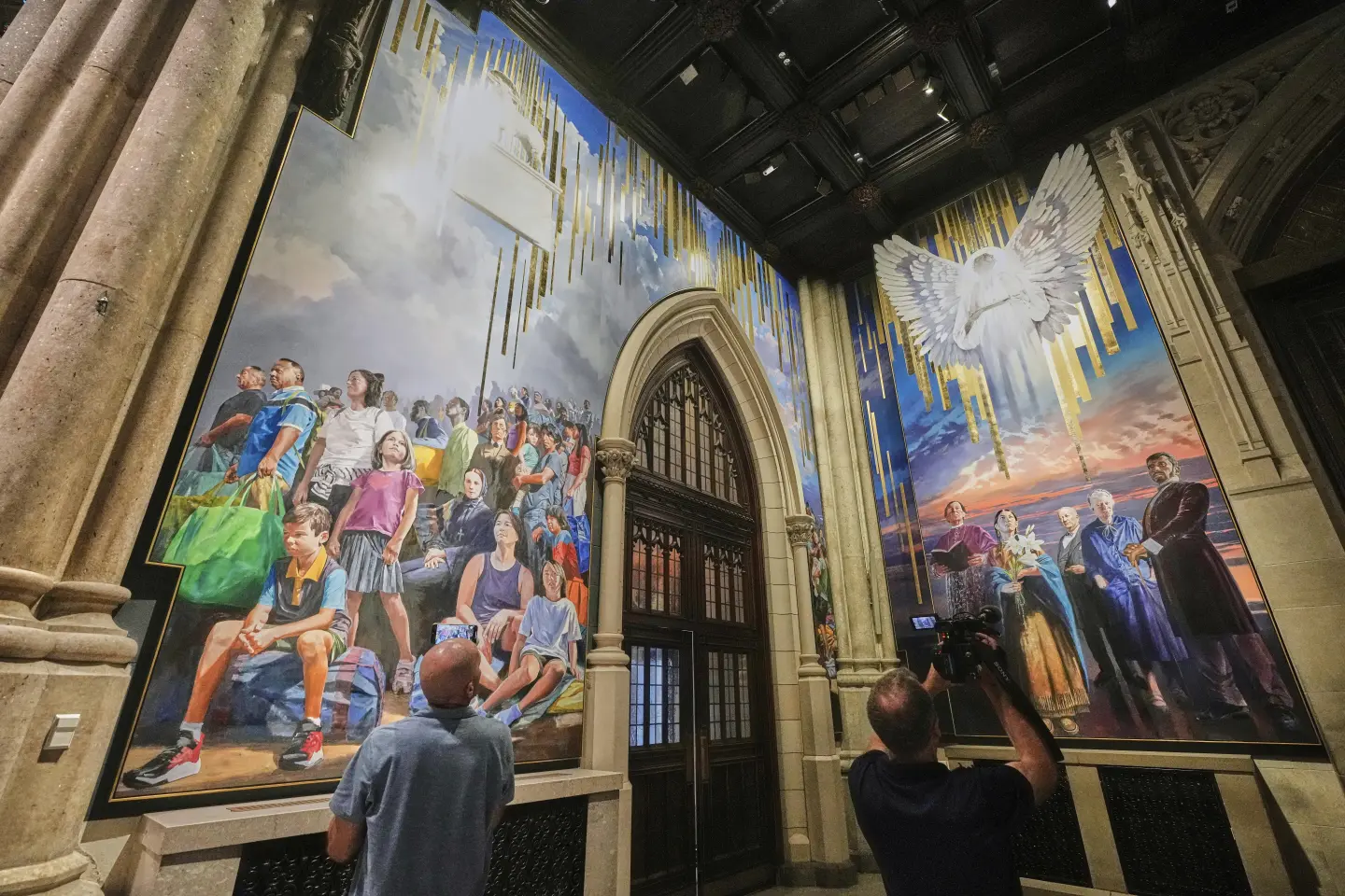 St. Patrick’s Cathedral Unveils Immigrant-Themed Mural