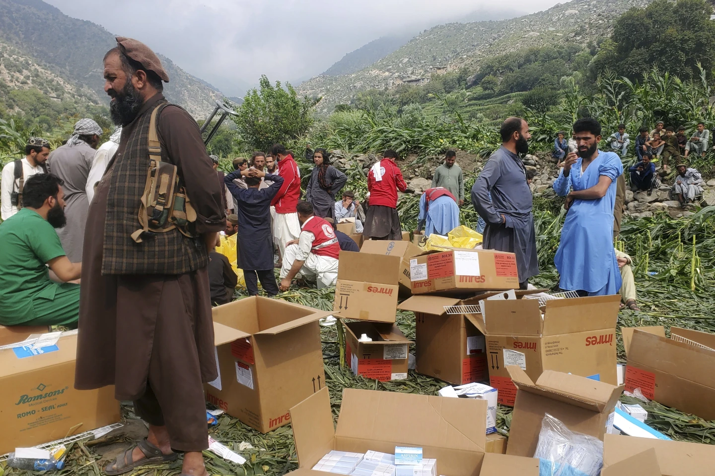 Devastating Earthquake Ravages Eastern Afghanistan, Toll Exceeds 800