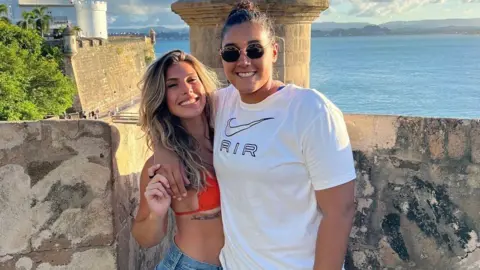 Young U.S. Women Seeking New Beginnings Abroad: A Growing Trend