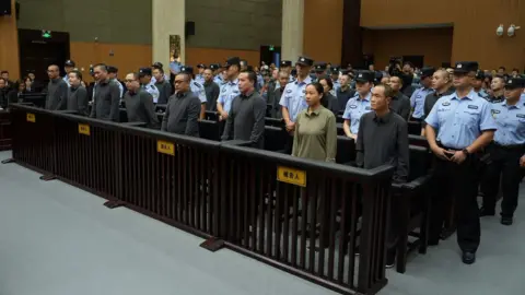 Chinese Court Sentences 11 Mafia Family Members to Death for Criminal Activities