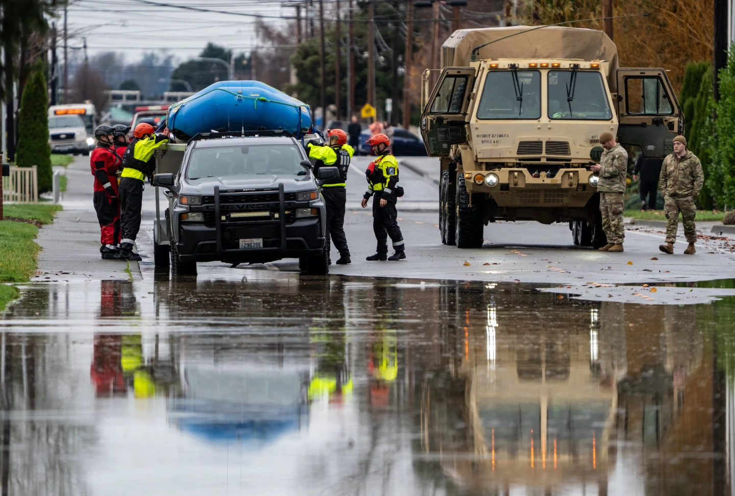 Severe Flooding Hits Washington State, Prompting Urgent Rescues and Widespread Evacuations