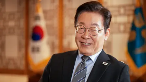 South Korea Open to Trump-Kim Nuclear Freeze Proposal, Says President
