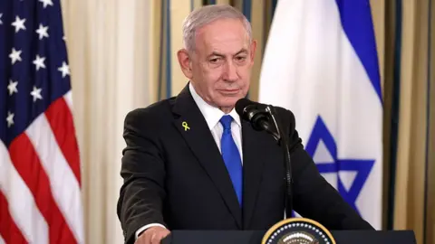 Political Maneuvering: Netanyahu's Dilemma Over Peace Deal