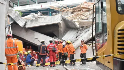 Tragedy in Sidoarjo: Search for Survivors After School Collapse