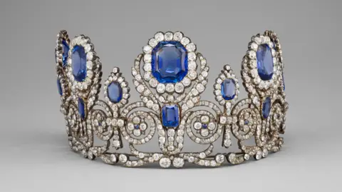 Louvre Heist: Two Suspects Acknowledge Role in Theft of Crown Jewels