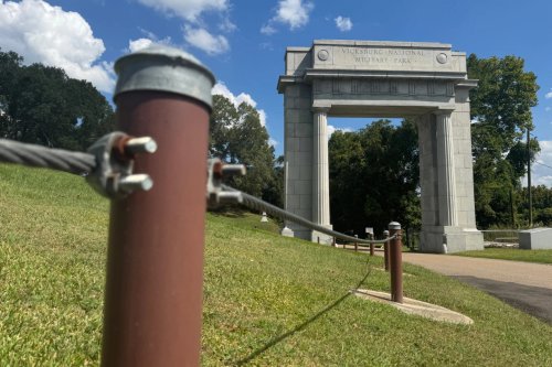 Nonprofits Step Up to Keep National Parks Open Amid Shutdown