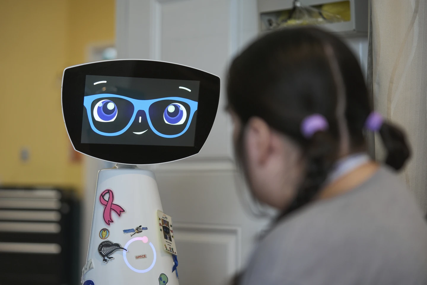 Meet Robin: The AI Robot Bringing Comfort to Pediatric Patients