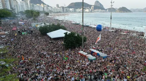 Massive Protests Erupt in Brazil Against Proposed Amnesty for Bolsonaro