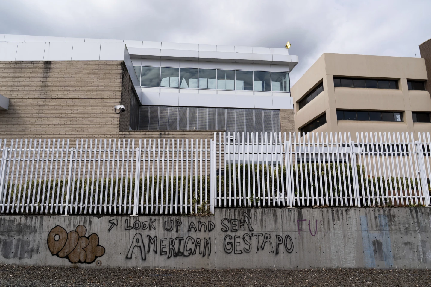 Portland to Issue Land Use Violation Notice to ICE Facility