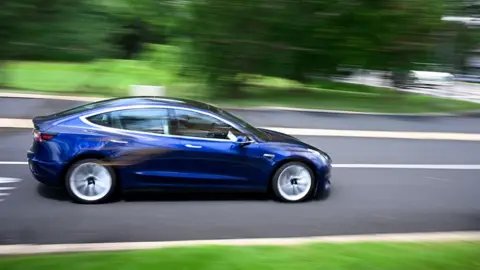 Government Launches Investigation into Tesla's Self-Driving Cars for Traffic Violations