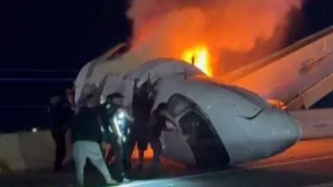 Bystanders Rush to Rescue Passengers After Private Jet Crashes on Texas Motorway