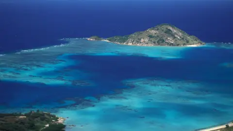 Tragic Death on Lizard Island: Investigation Launched After Cruise Passenger Left Behind