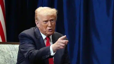 Trump Downplays US-Venezuela War Possibility Amid Drug Strikes