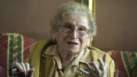 Remembering Rosa Roisinblit: A Pioneer in Argentina's Human Rights Movement