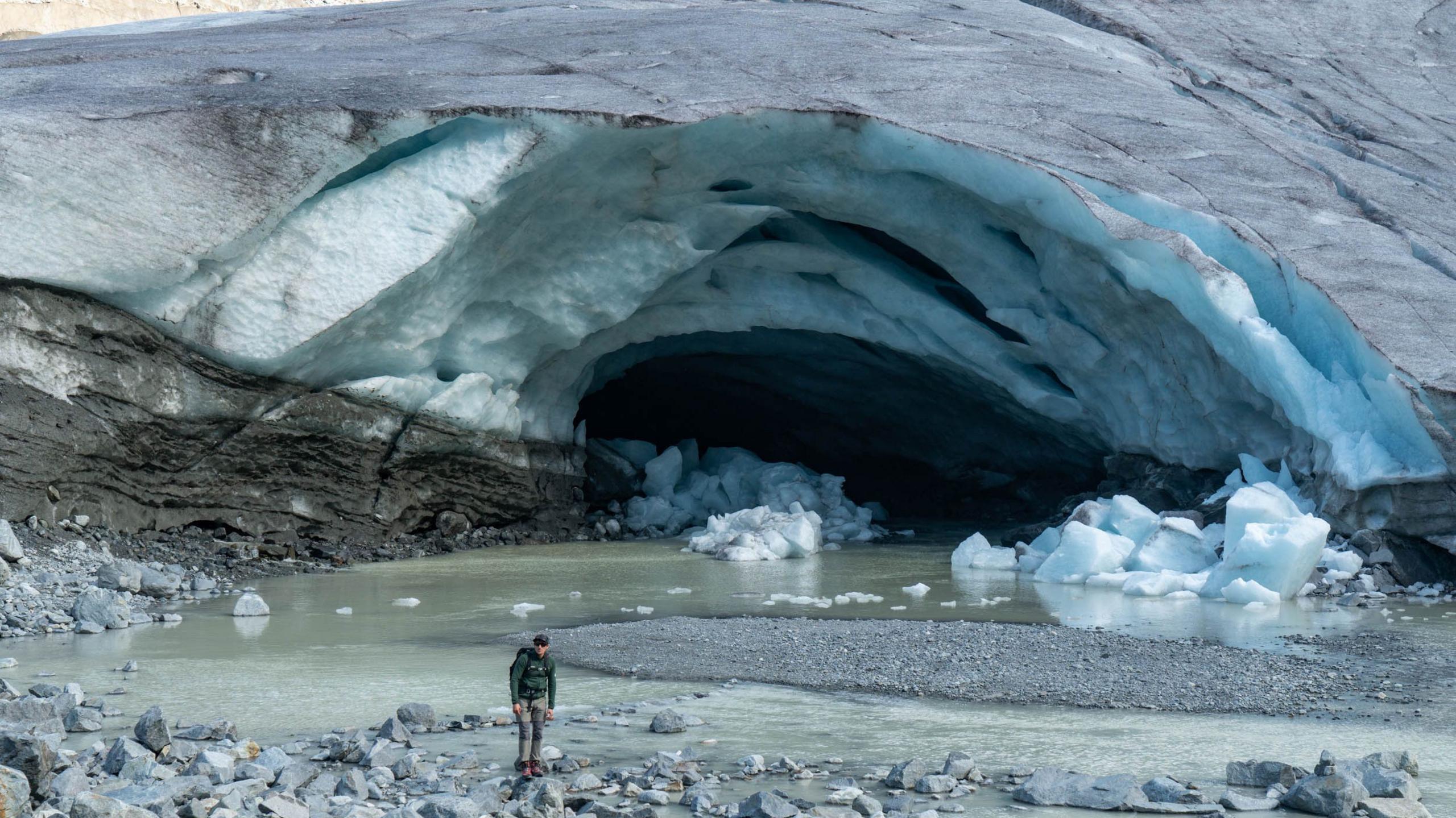 Swiss Glaciers Face Disastrous Loss of Ice Amid Heatwaves
