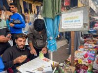 Survival Amidst Chaos: The Resurgence of Banknote Repairing in Gaza