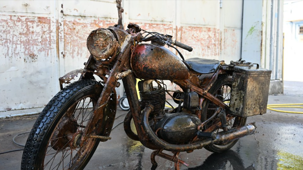 Danube’s Drought‑Driven Resurfacing Uncovers Two WWII German Soldiers and a Wartime Motorcycle