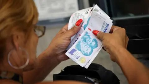 Trump Warns U.S. Won't Support Argentina if Milei Loses Election