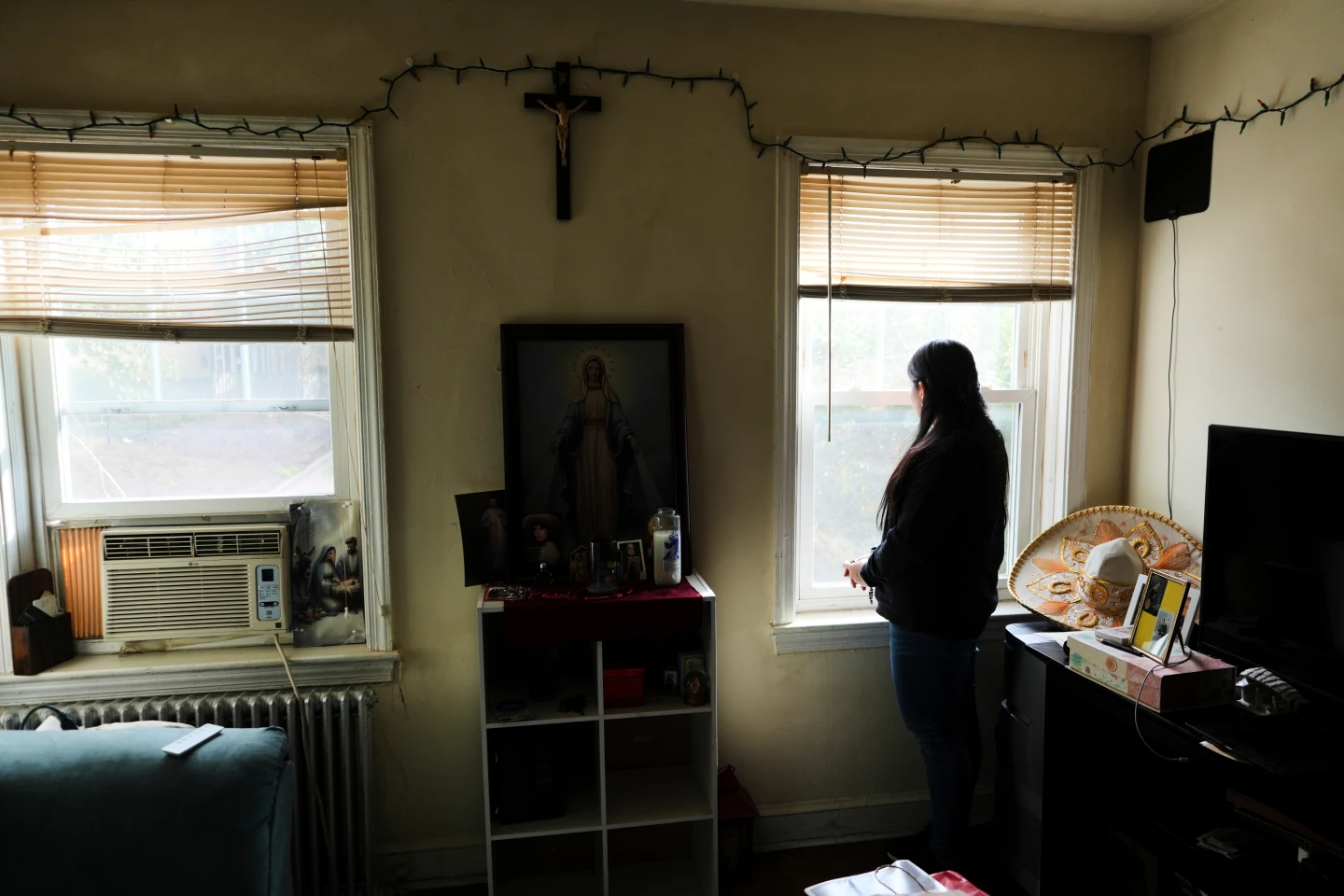 Fear and Resilience: Immigrant Congregation Struggles Amid Immigration Crackdown