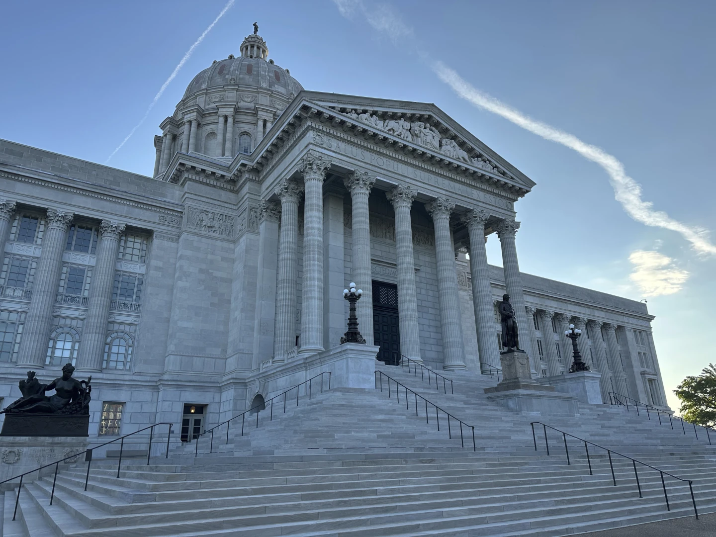 Redistricting Drives Political Maneuvering Ahead of 2026 Elections