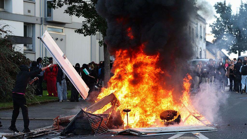 France in Chaos: Riot Police Clash with Student Protesters Amid Nationwide School Uprisings