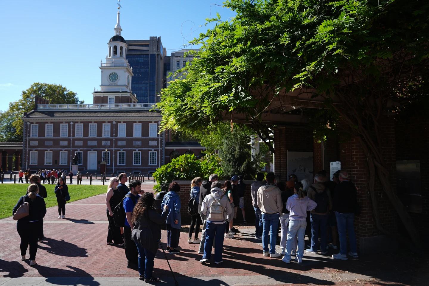 National Parks Amid Government Shutdown: Limited Access and Visitor Concerns