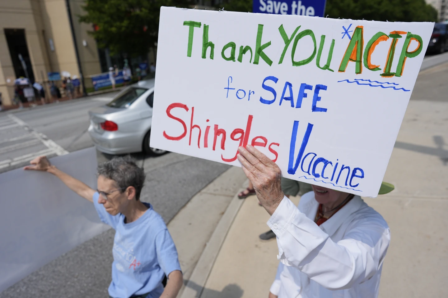 Health Secretary's Vaccine Advisory Committee Faces Controversial Votes